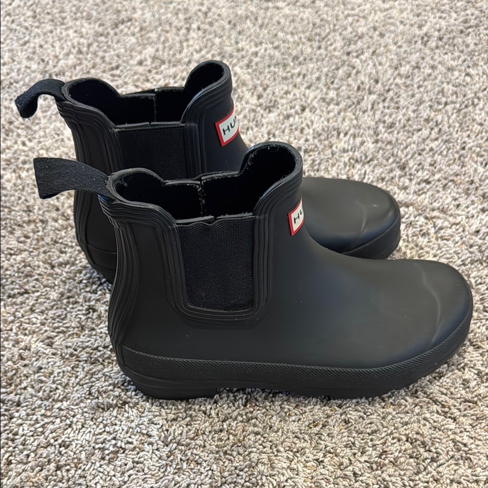 Hunter women’s short rain boots